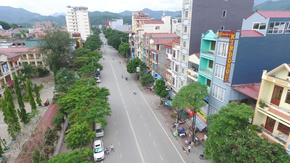 מלון Hoang Nga Khach San Kim Dong מראה חיצוני תמונה